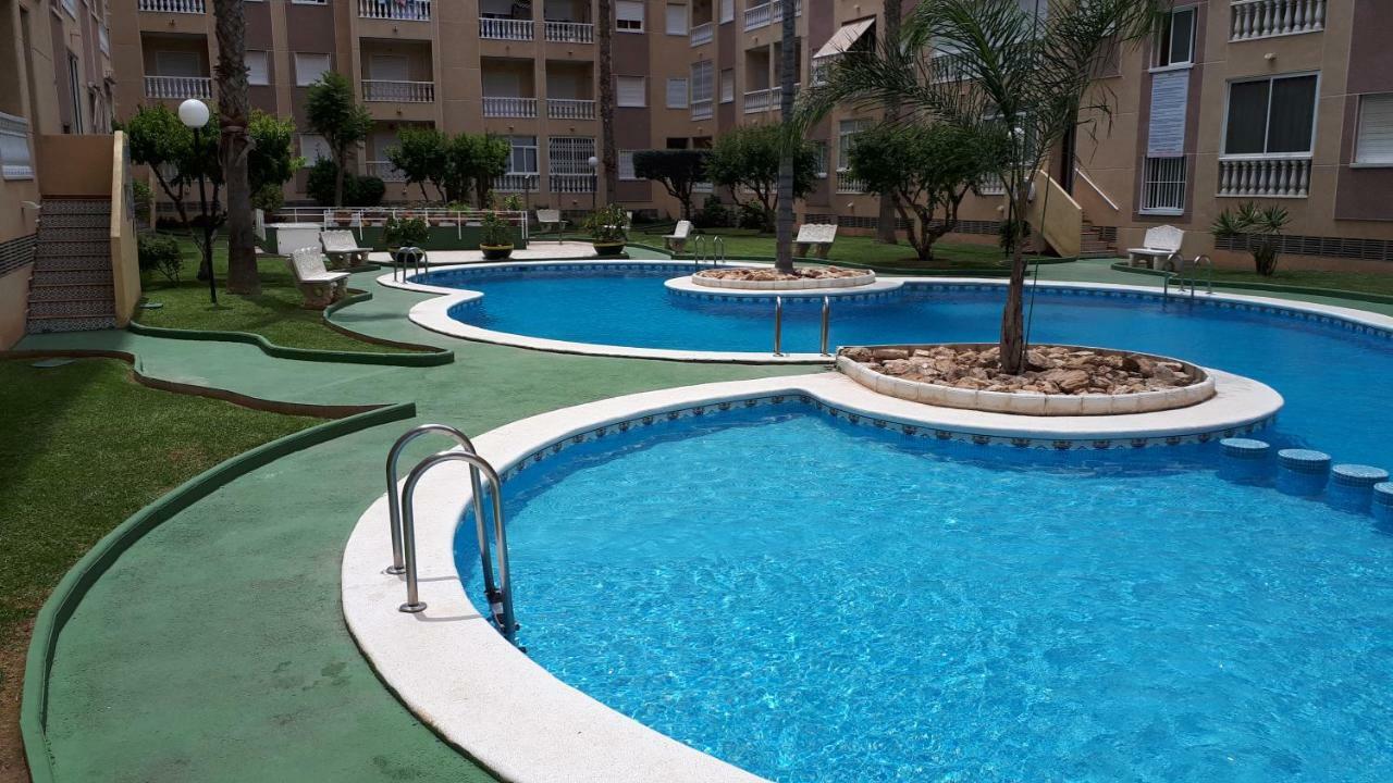 Jose Hurtado Apartamento Torrevieja Eksteriør bilde