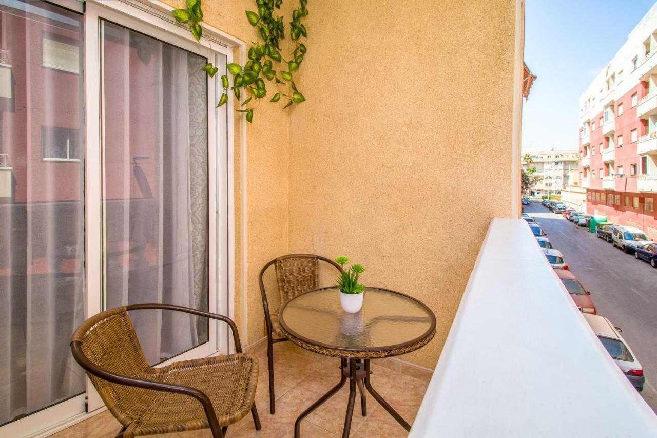 Jose Hurtado Apartamento Torrevieja Eksteriør bilde